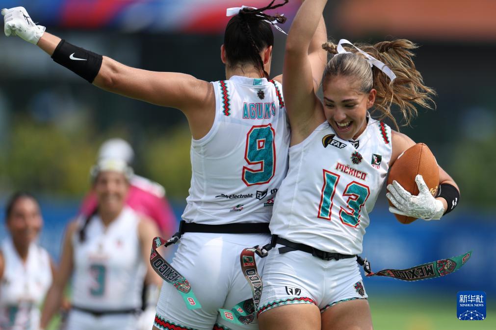 墨西哥队球, 墨西哥胜意, 当日 墨西哥队球, 墨西哥胜意, 当日