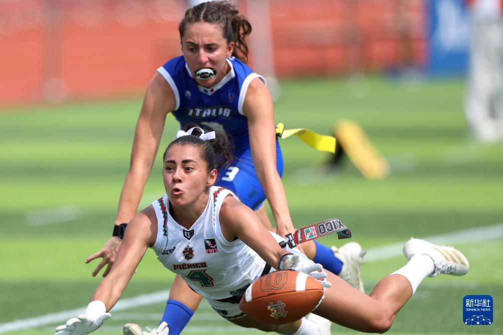 AA, 在比赛中接 AA, 在比赛中接