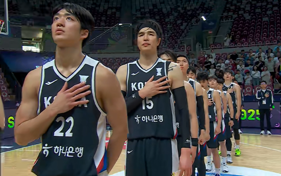 余嘉豪连续, 帮助中国队, 中国队的内