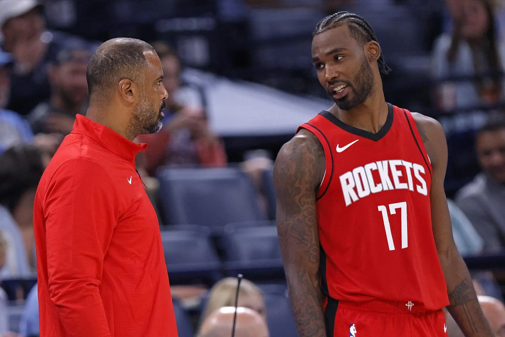 展现了统治, 火箭选择暂 展现了统治, 火箭选择暂